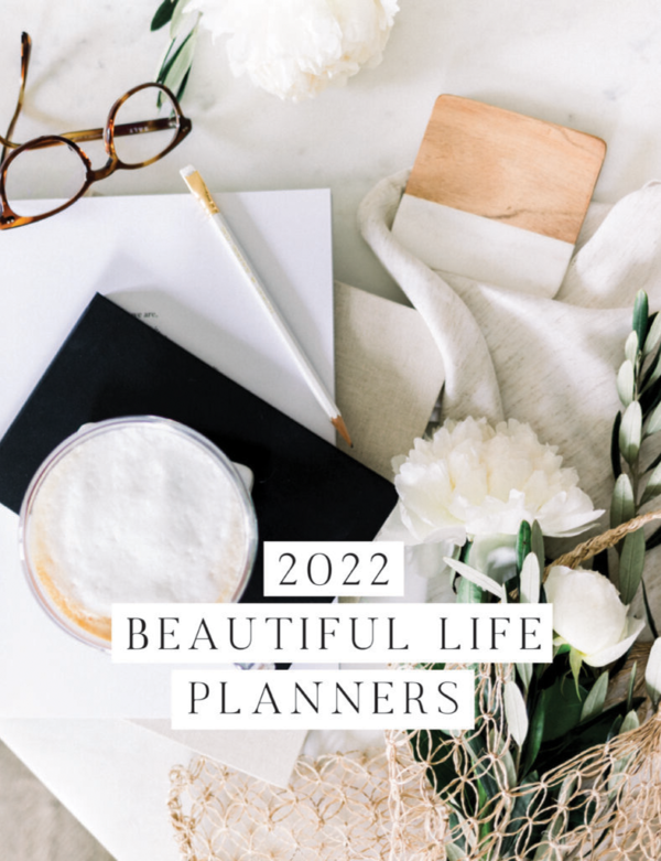 BEAUTIFUL LIFE PLANNERS // 12 months undated // start using ANYTIME of the year for 12 months